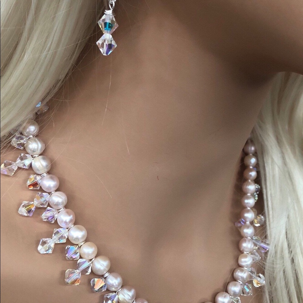 NWT Pearls and Swarovski Crystal Necklace Set - Picture 7 of 8